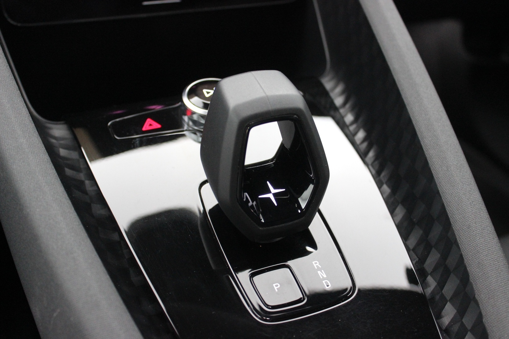 POLESTAR 2 2023
