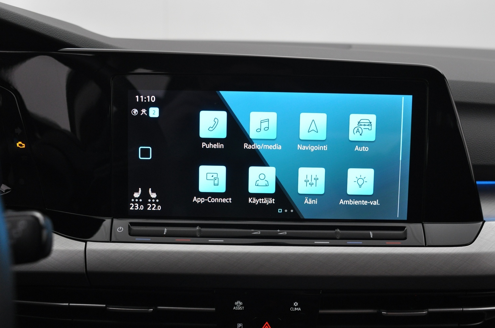 VOLKSWAGEN Golf 2023