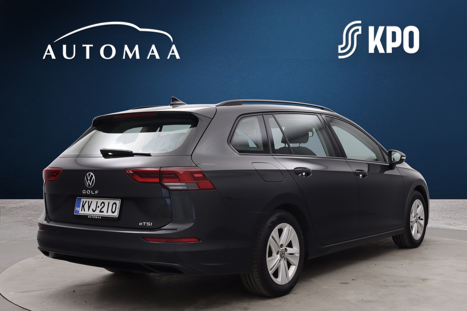 VOLKSWAGEN Golf 2023