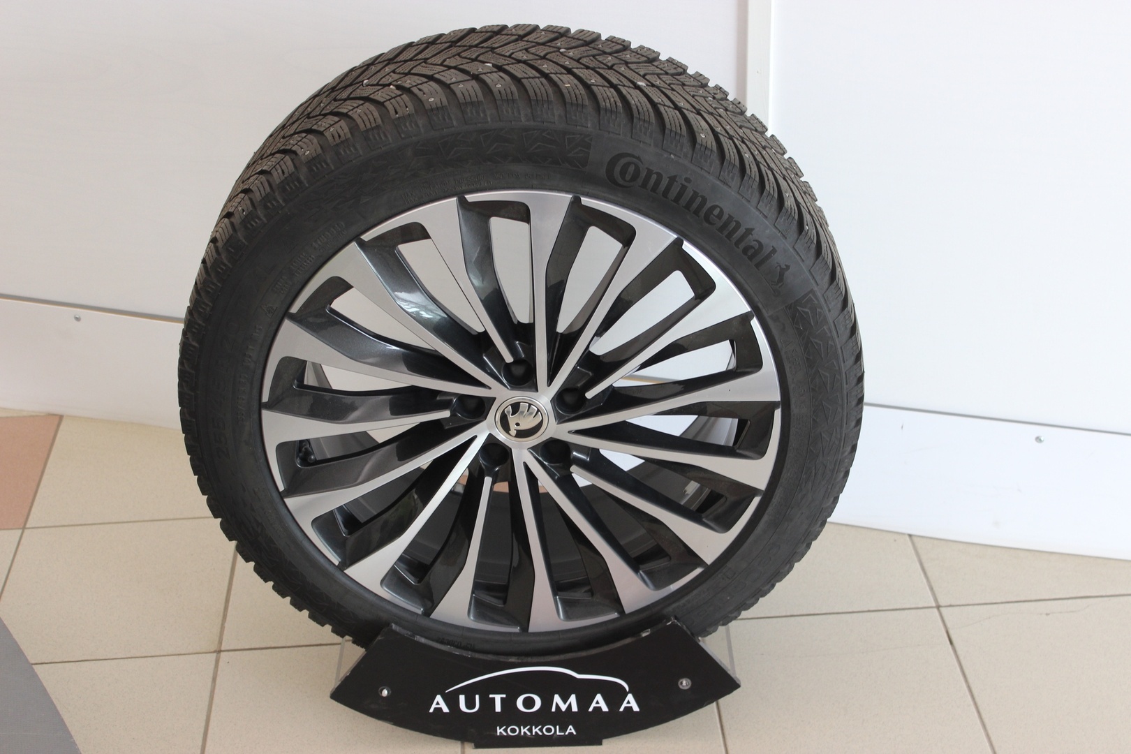 SKODA Enyaq 10