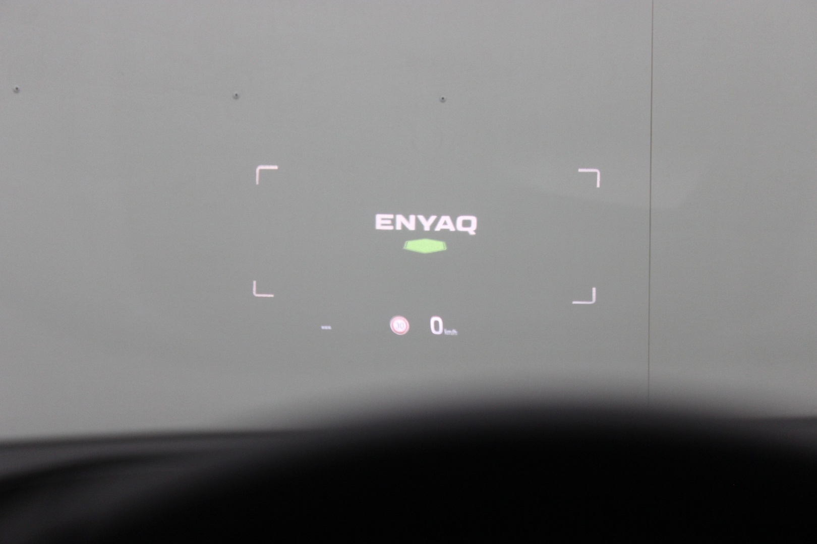 SKODA Enyaq 18