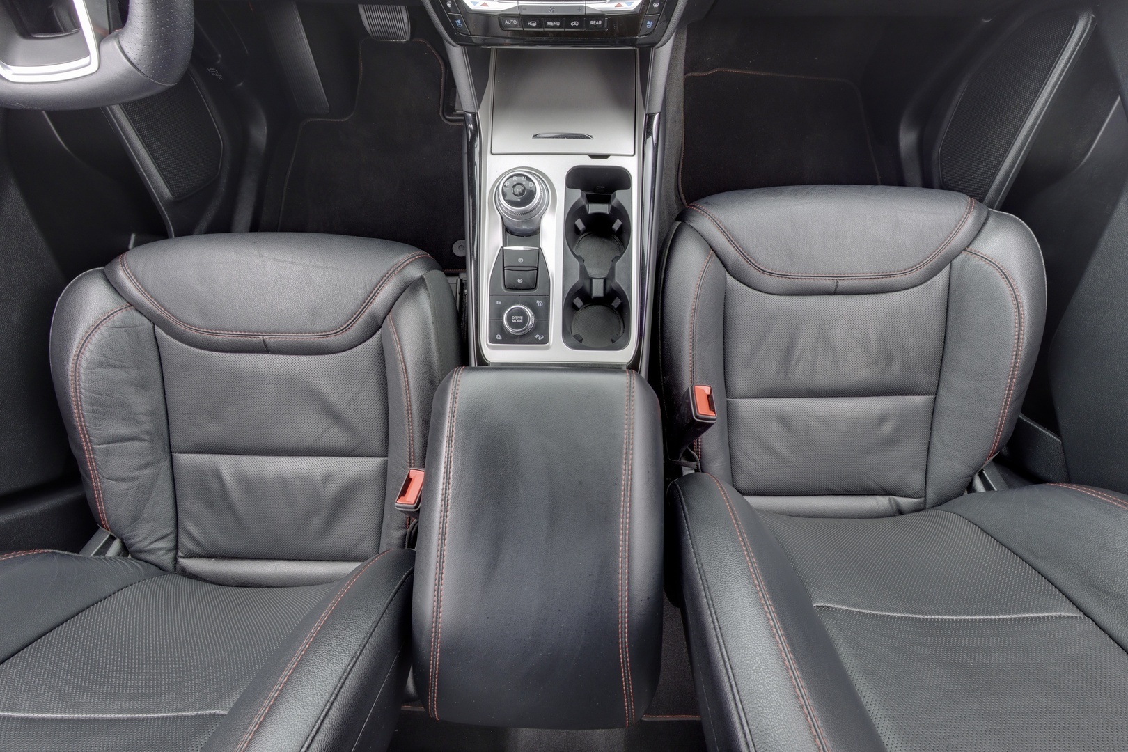 FORD Explorer 2023