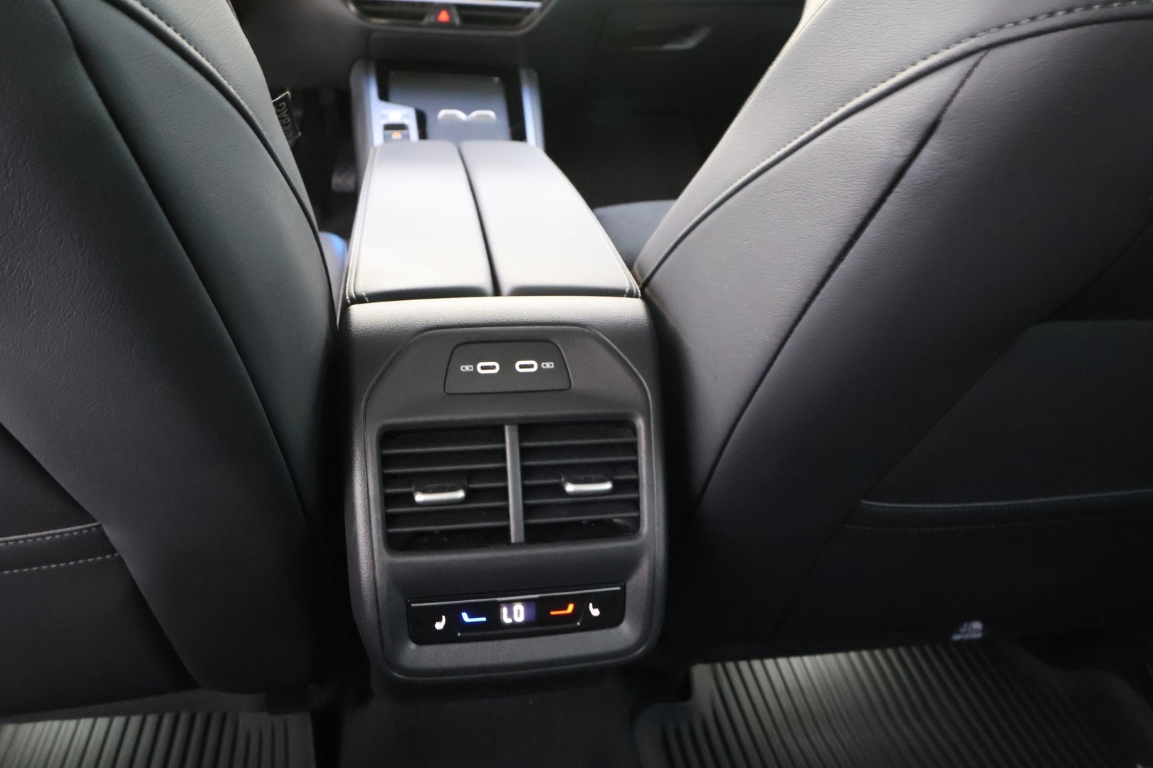VOLKSWAGEN Passat 17