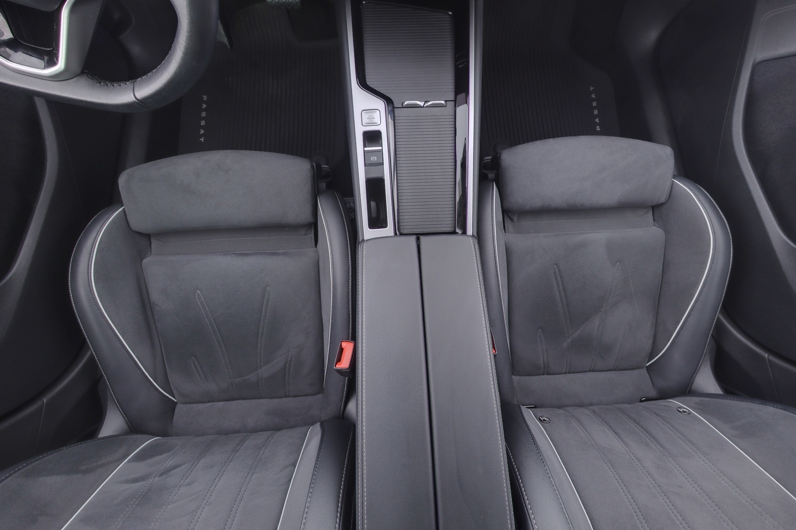 VOLKSWAGEN Passat 9