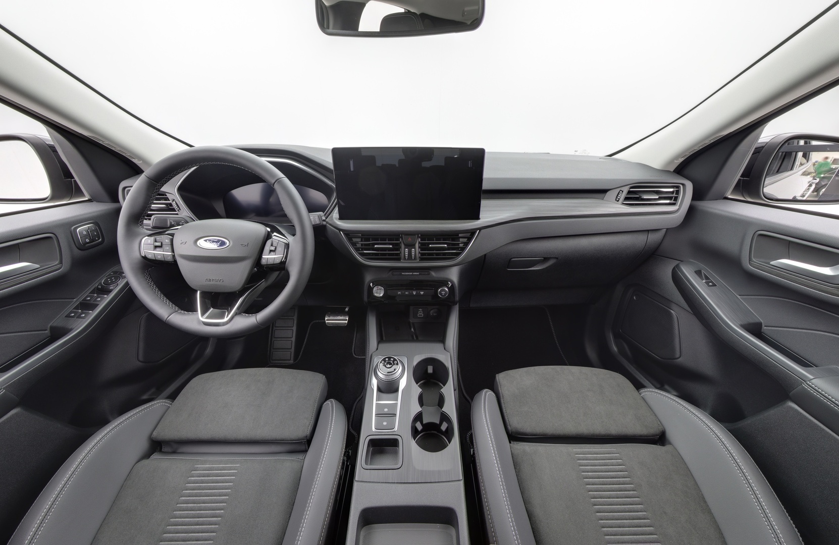 FORD Kuga 7