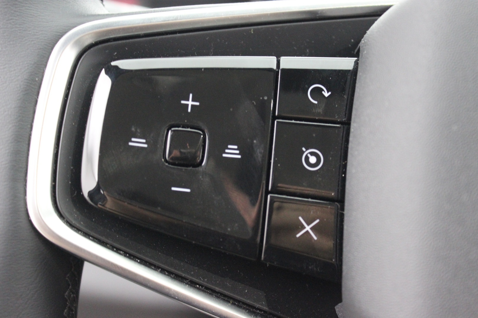 POLESTAR 4 2026
