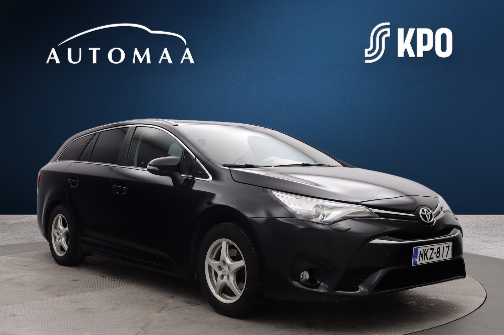TOYOTA Avensis 2017