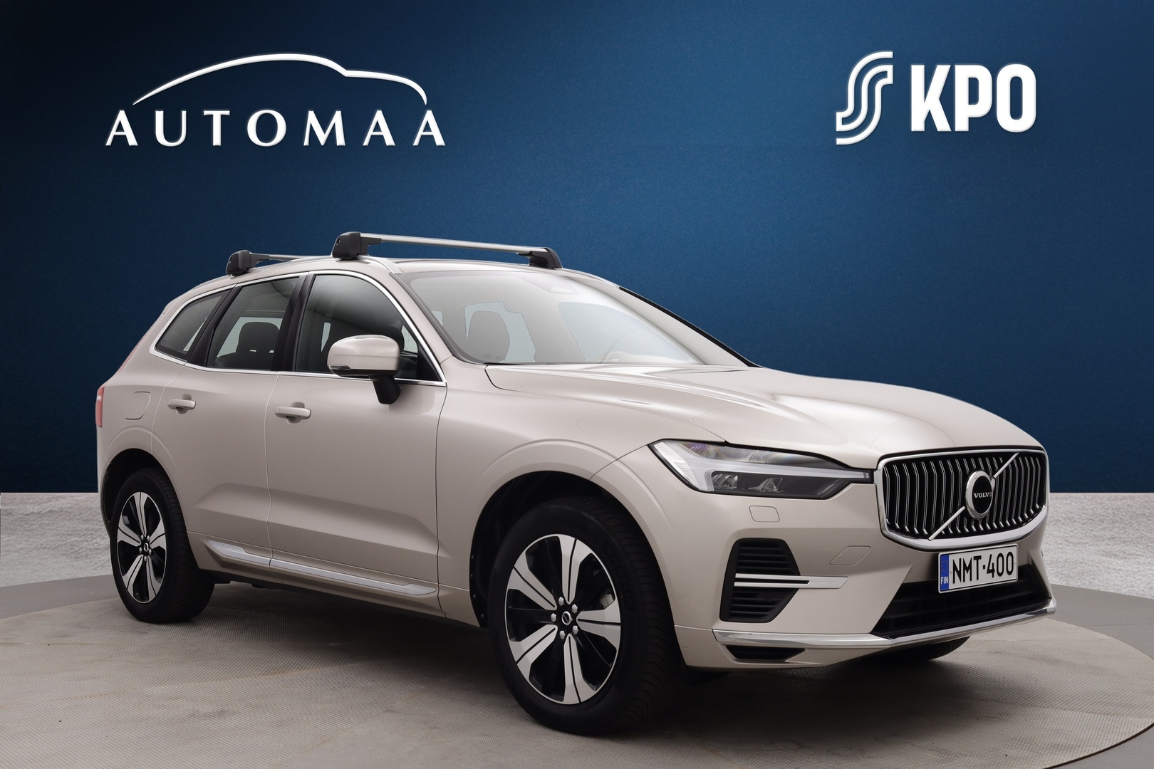 VOLVO XC60 2023