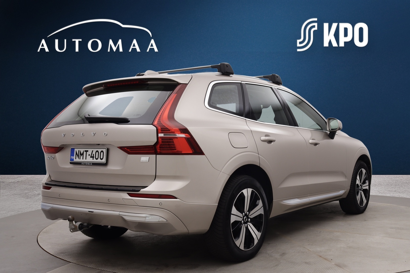 VOLVO XC60 2023