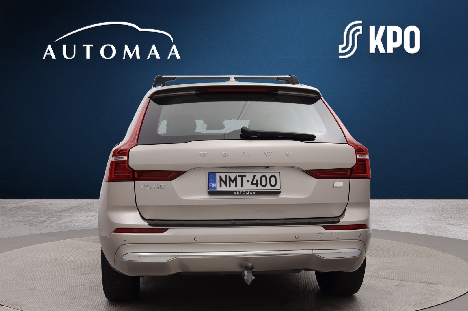 VOLVO XC60 2023