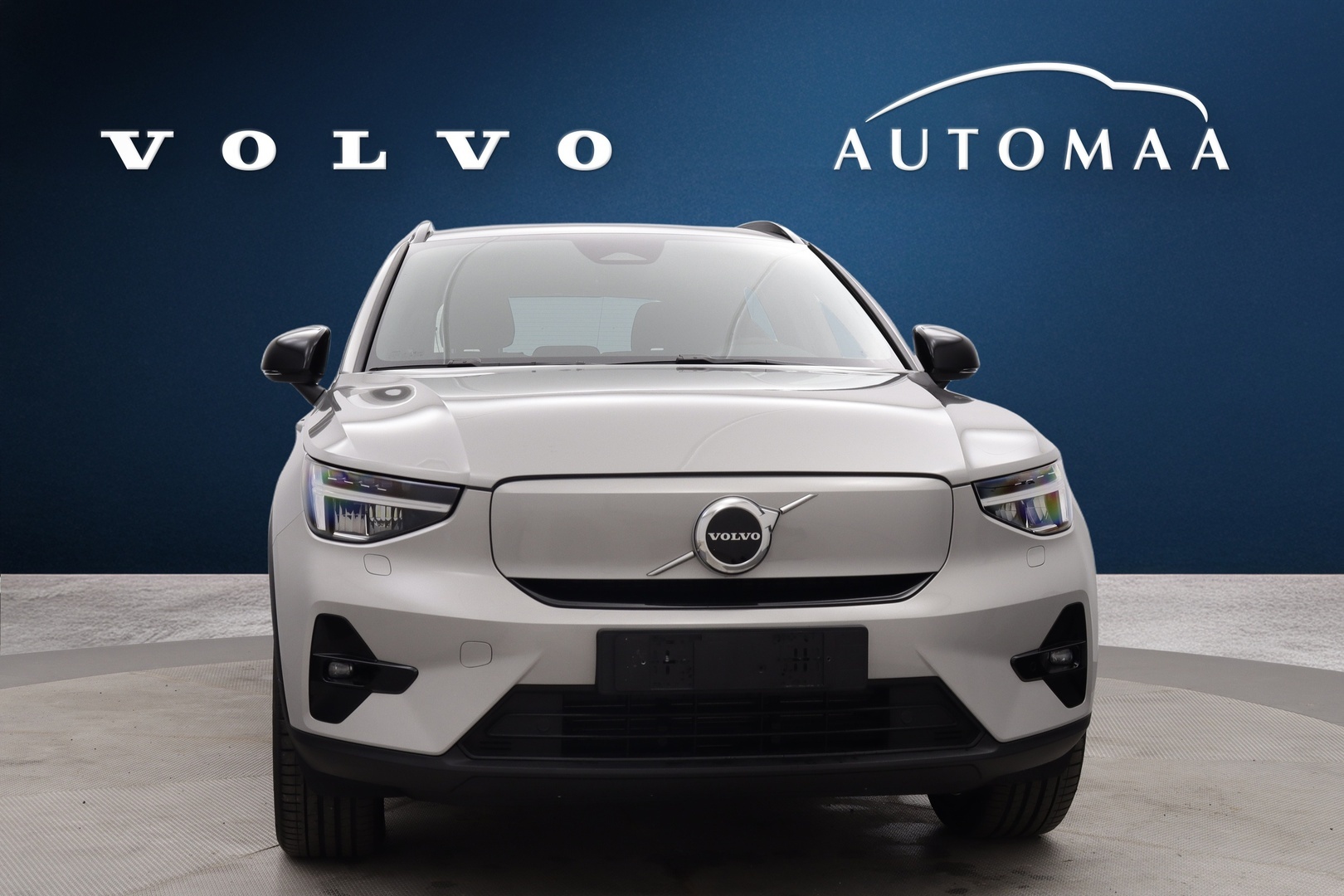 VOLVO EX40 2025