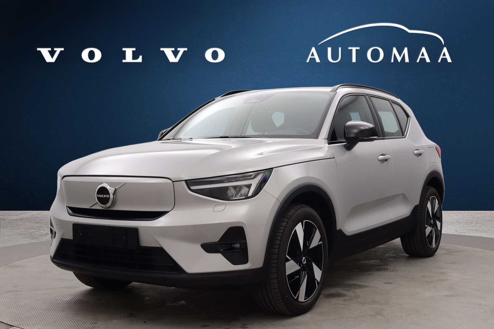 VOLVO EX40 2025