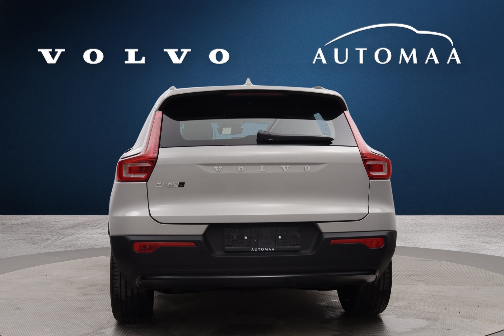 VOLVO EX40 2025