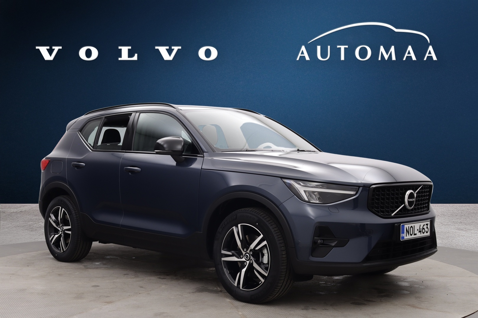 VOLVO XC40 3