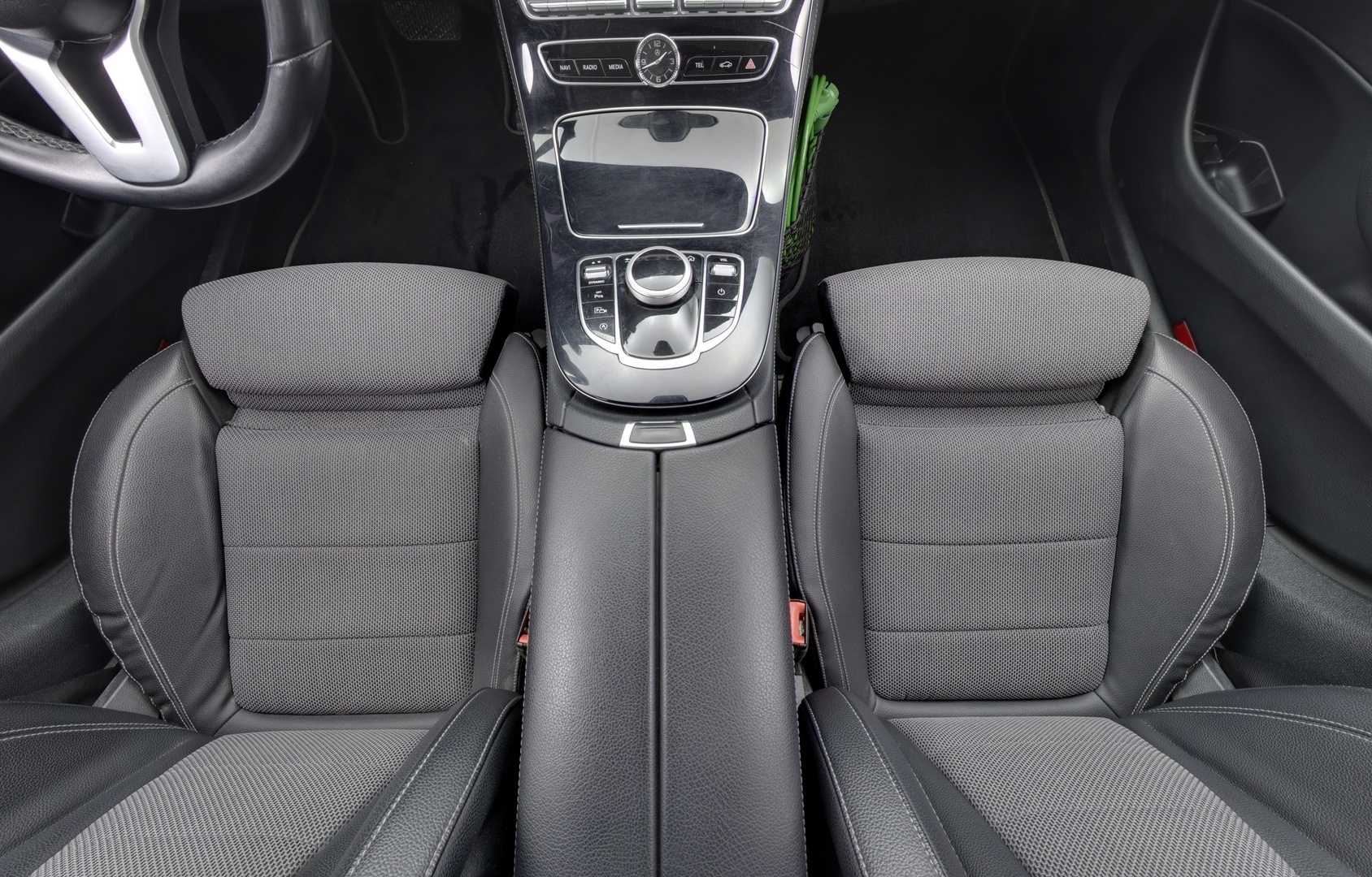 MERCEDES-BENZ E 2019