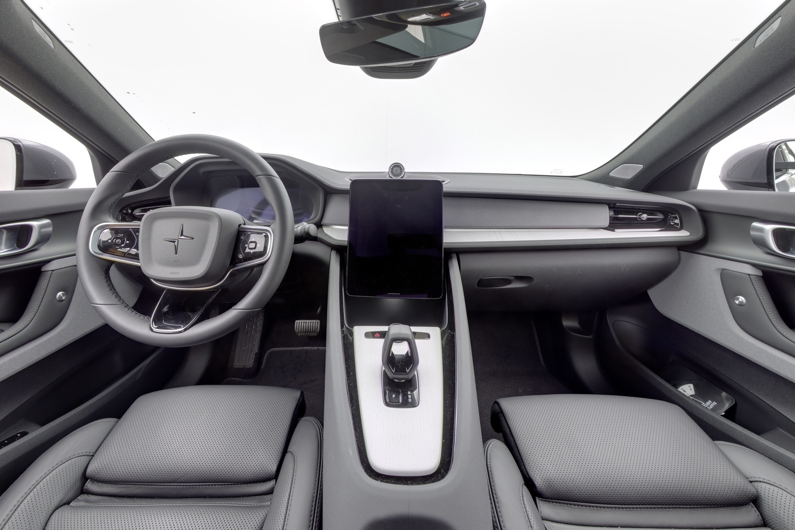 POLESTAR 2 2026