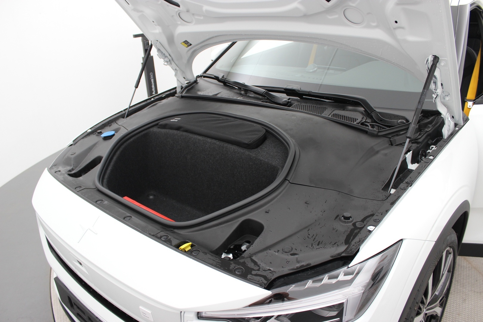POLESTAR 2 2026