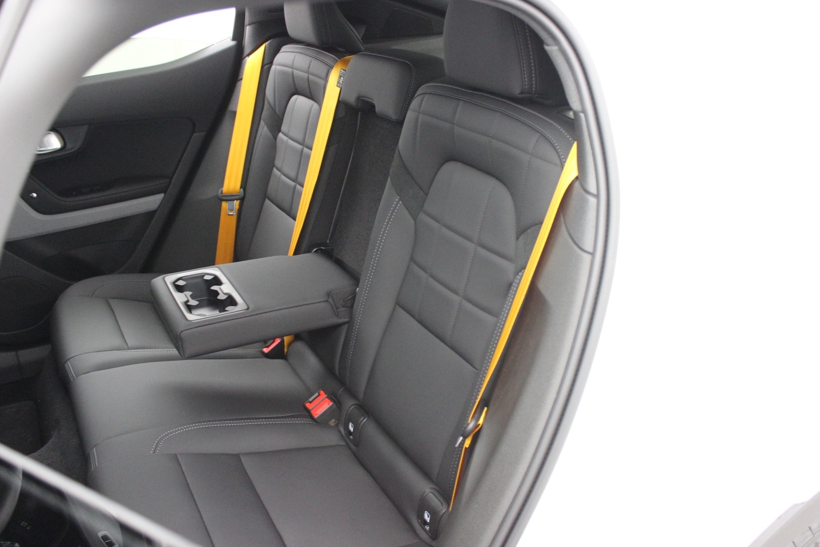 POLESTAR 2 2026