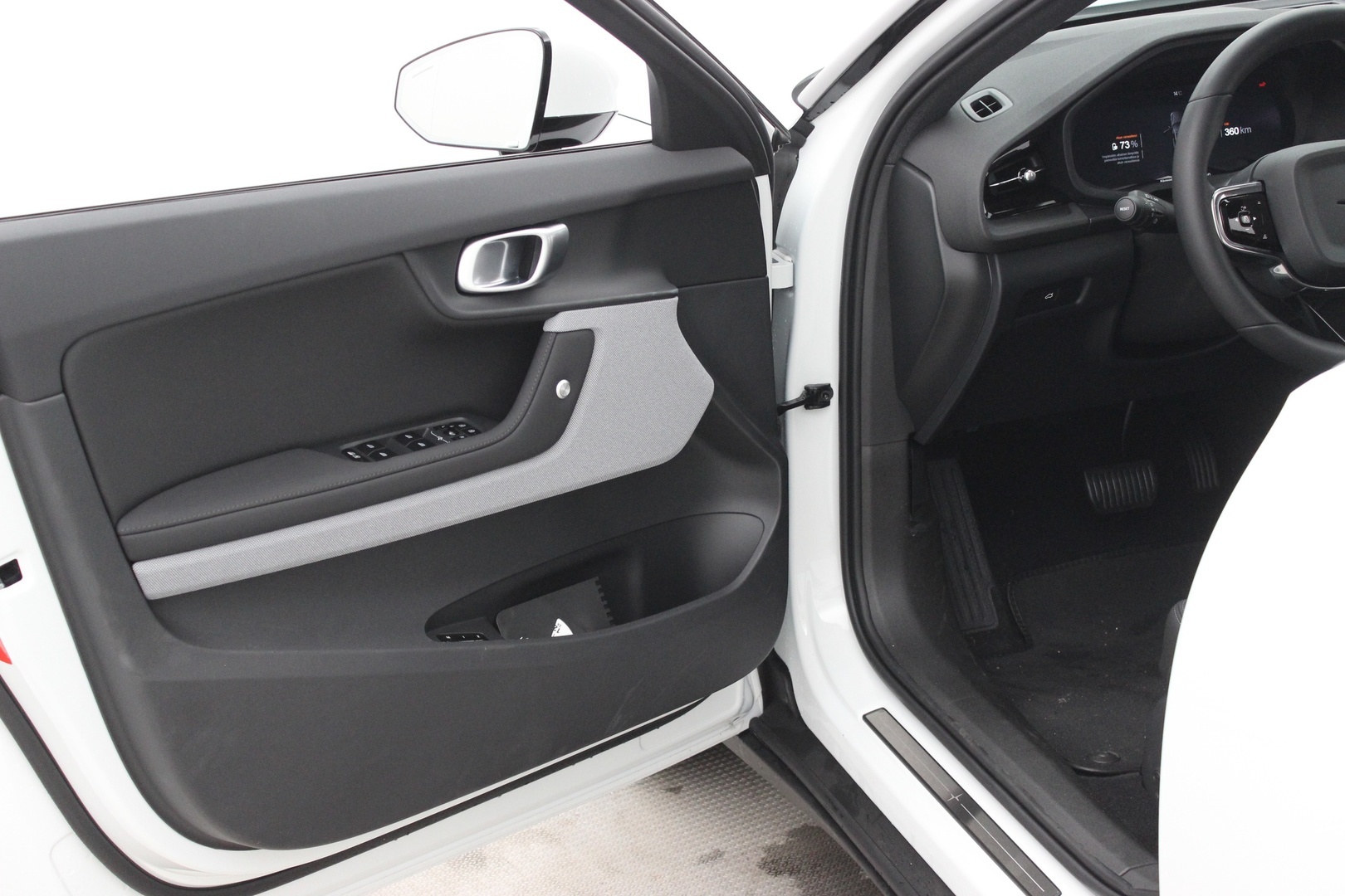 POLESTAR 2 2026