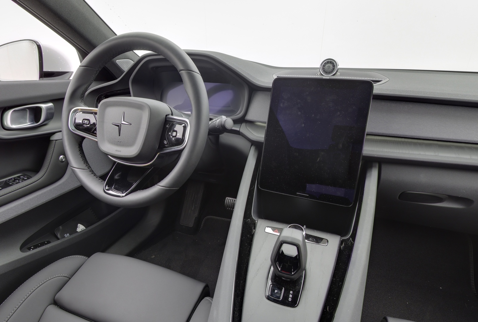 POLESTAR 2 2026