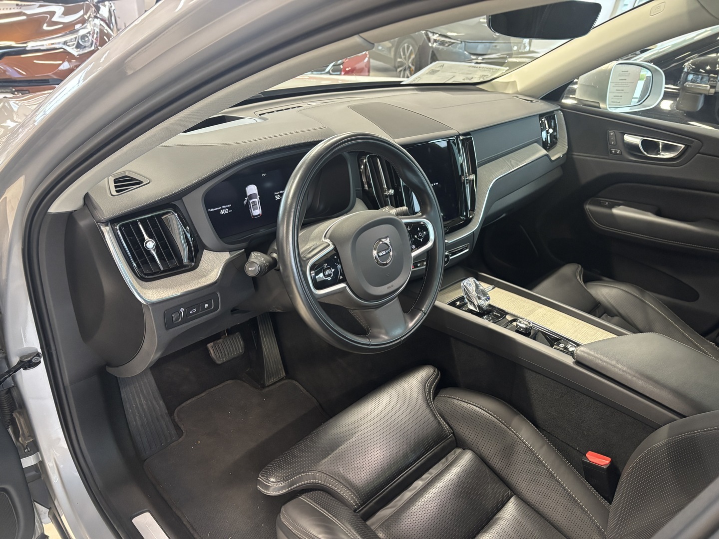 VOLVO XC60 13