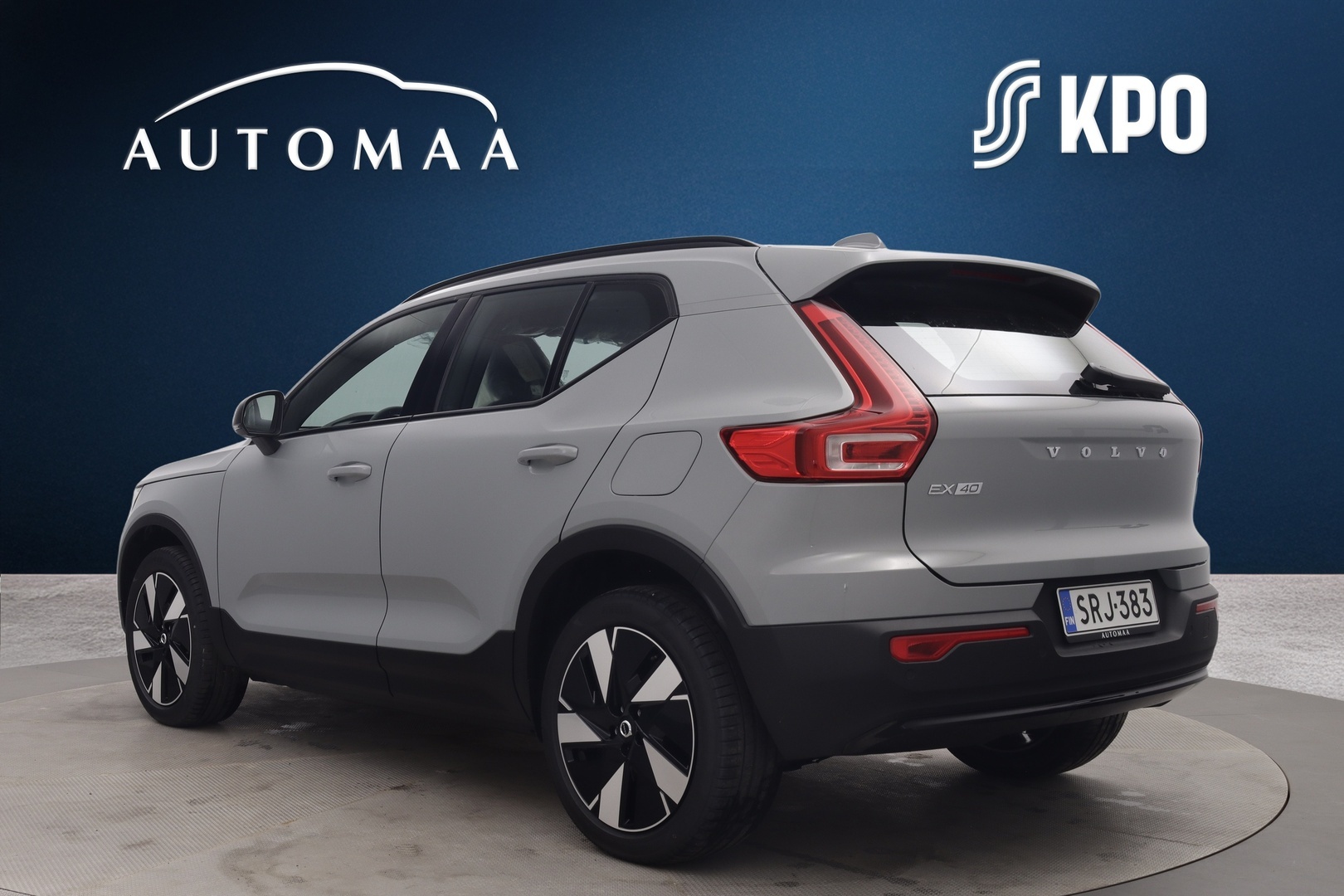VOLVO EX40 6