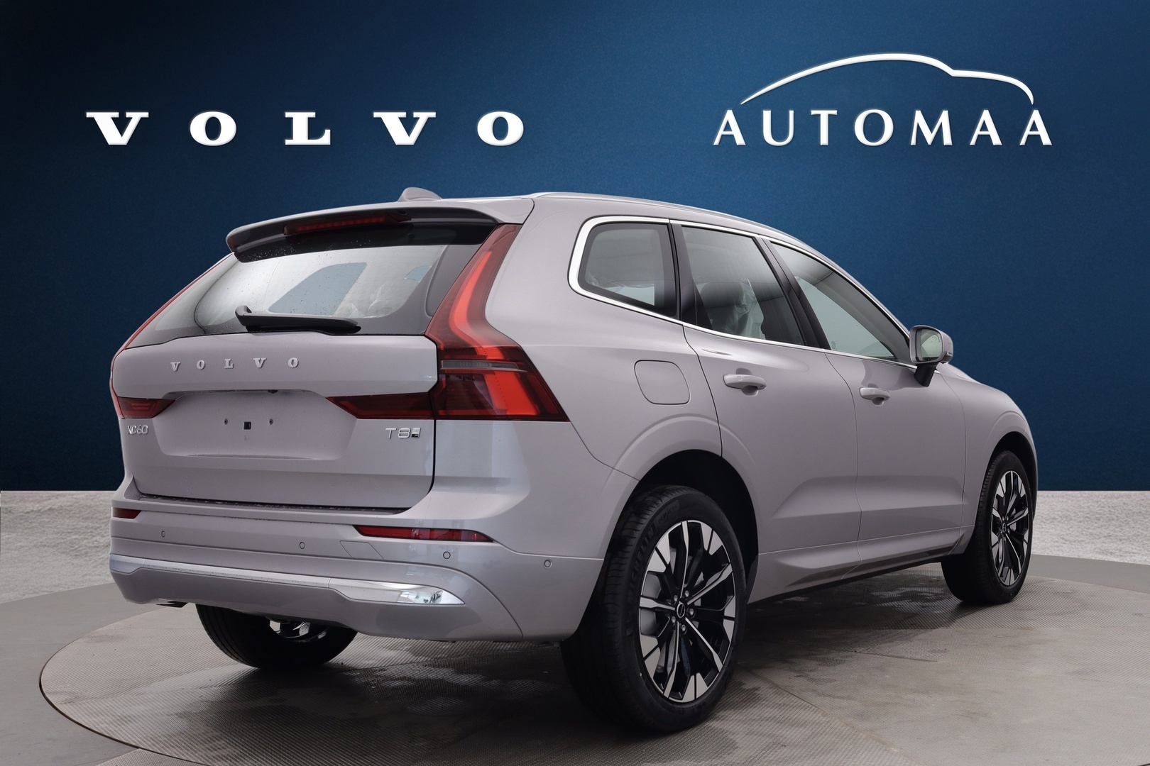 VOLVO XC60 4