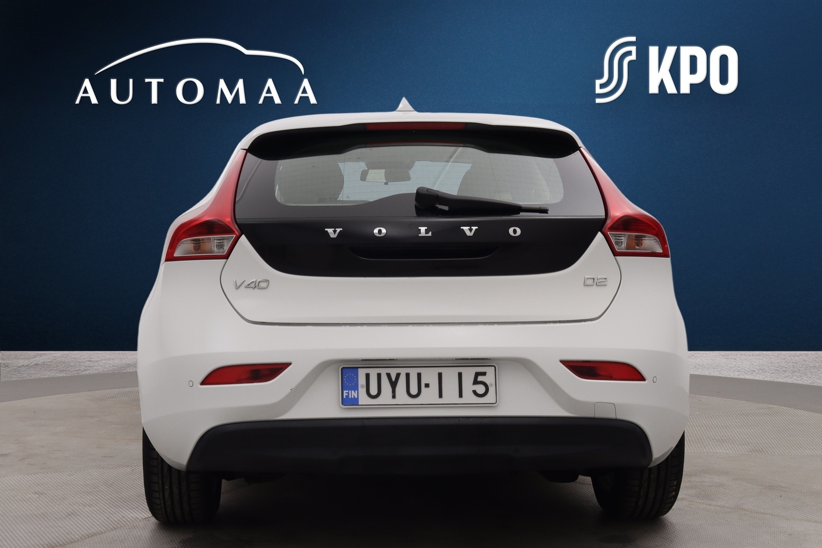 VOLVO V40 2013