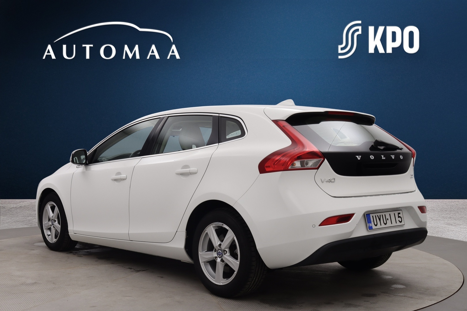 VOLVO V40 2013