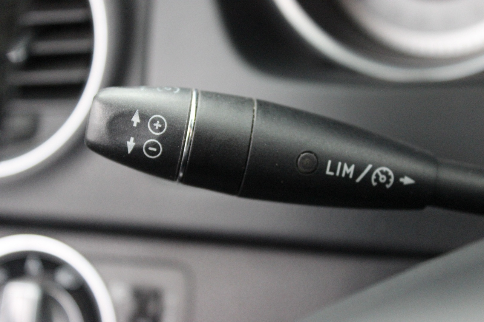 MERCEDES-BENZ C 2011