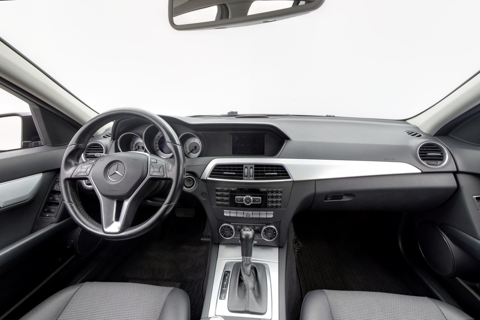 MERCEDES-BENZ C 2011