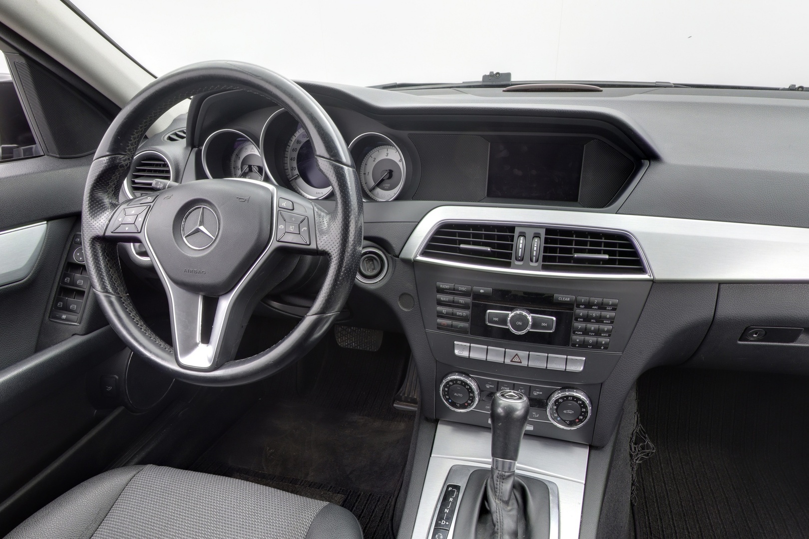 MERCEDES-BENZ C 2011
