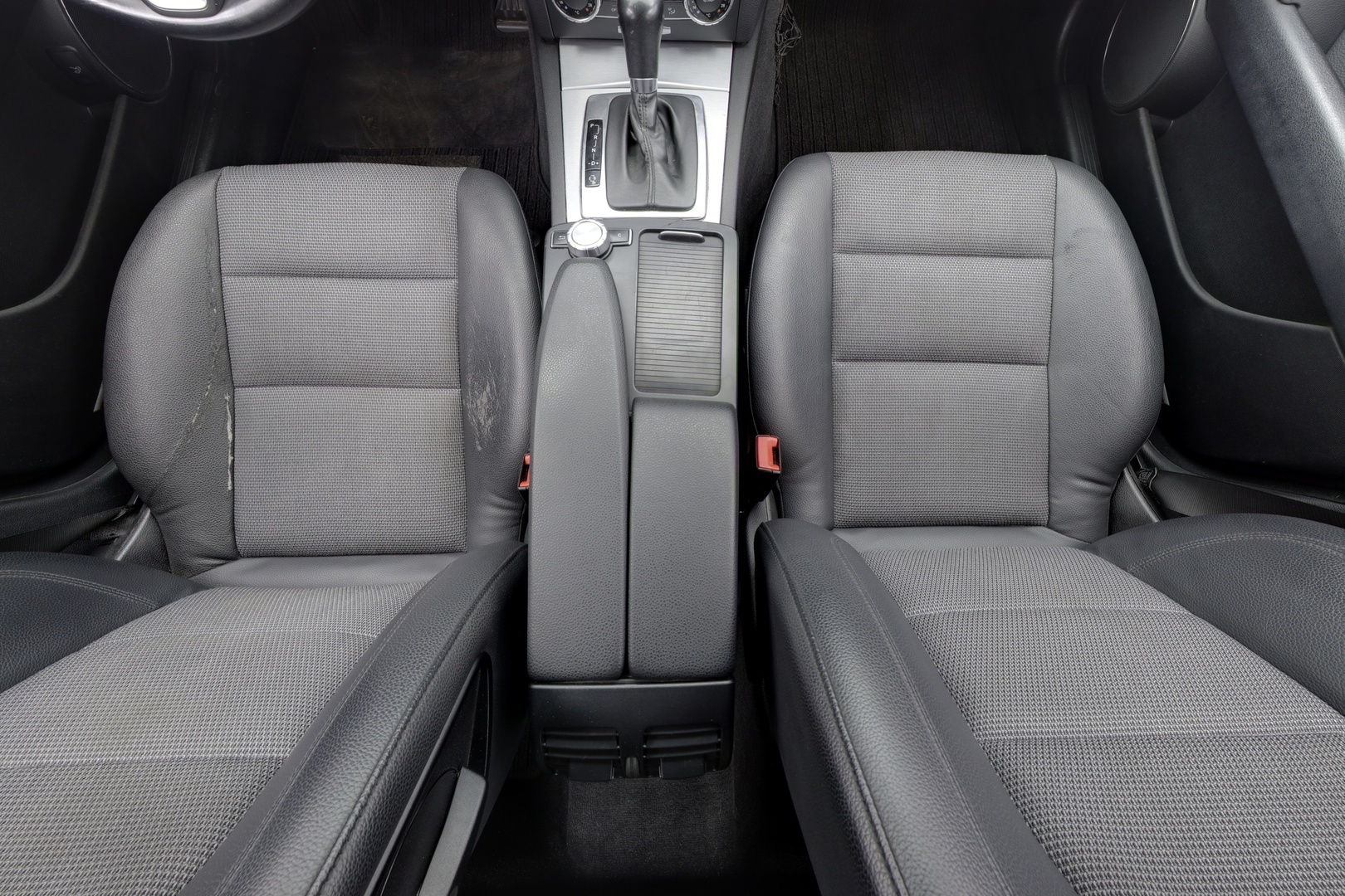 MERCEDES-BENZ C 2011