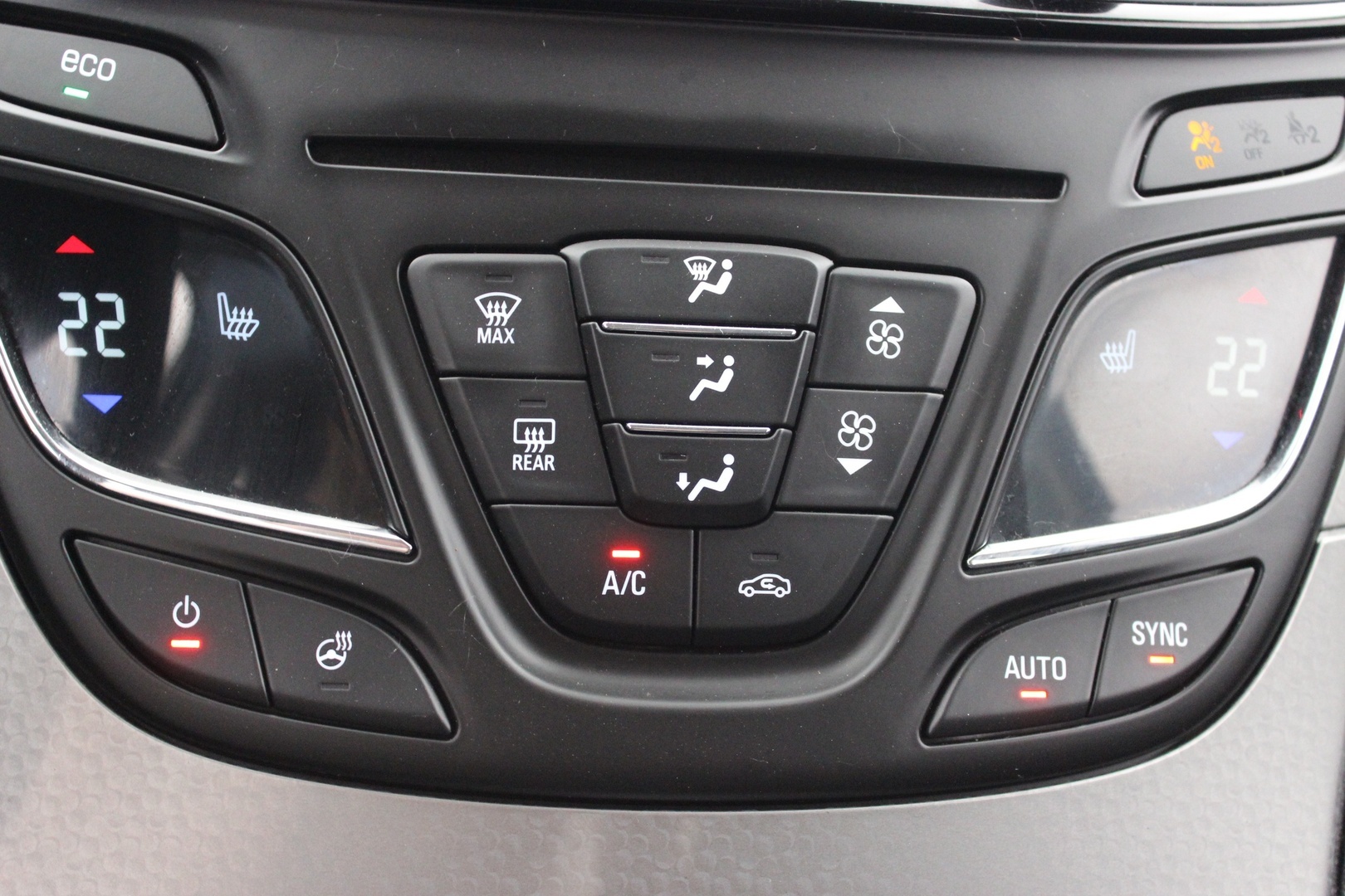 OPEL Insignia 16