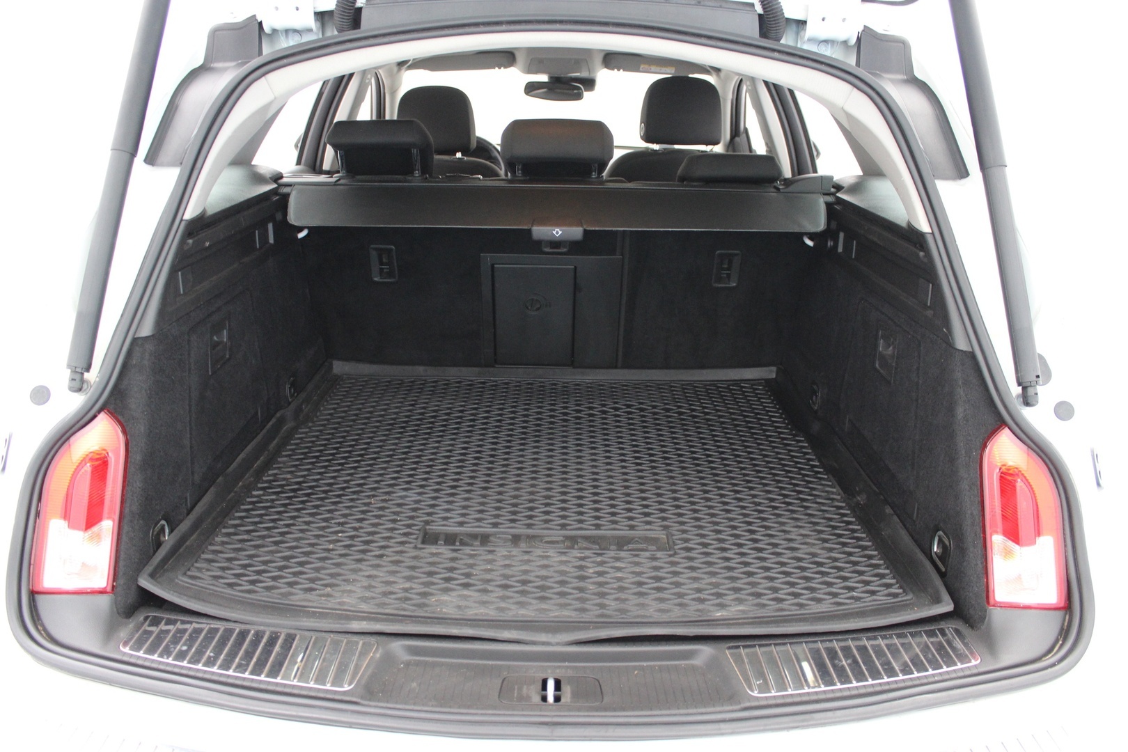 OPEL Insignia 17