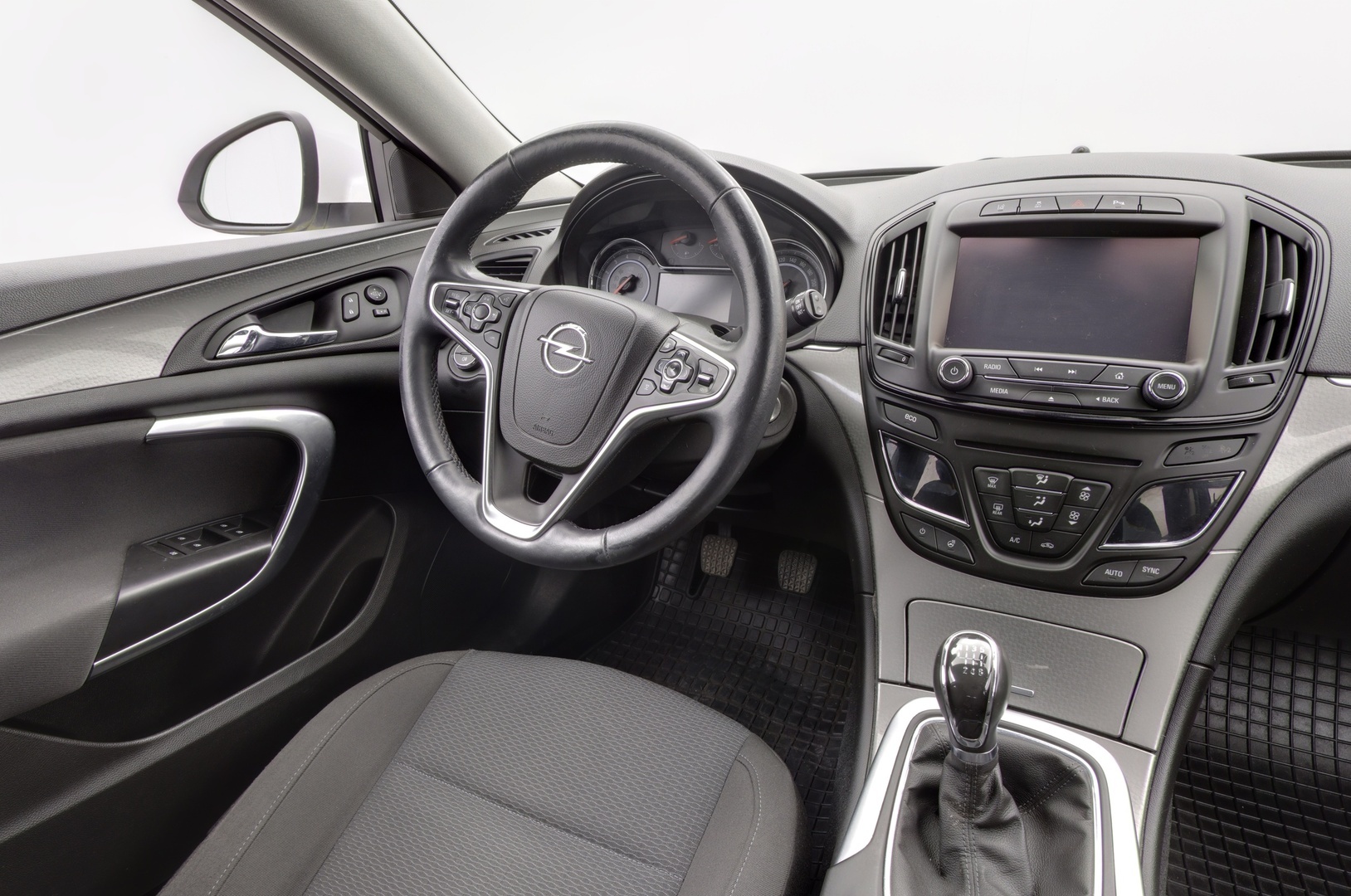 OPEL Insignia 8