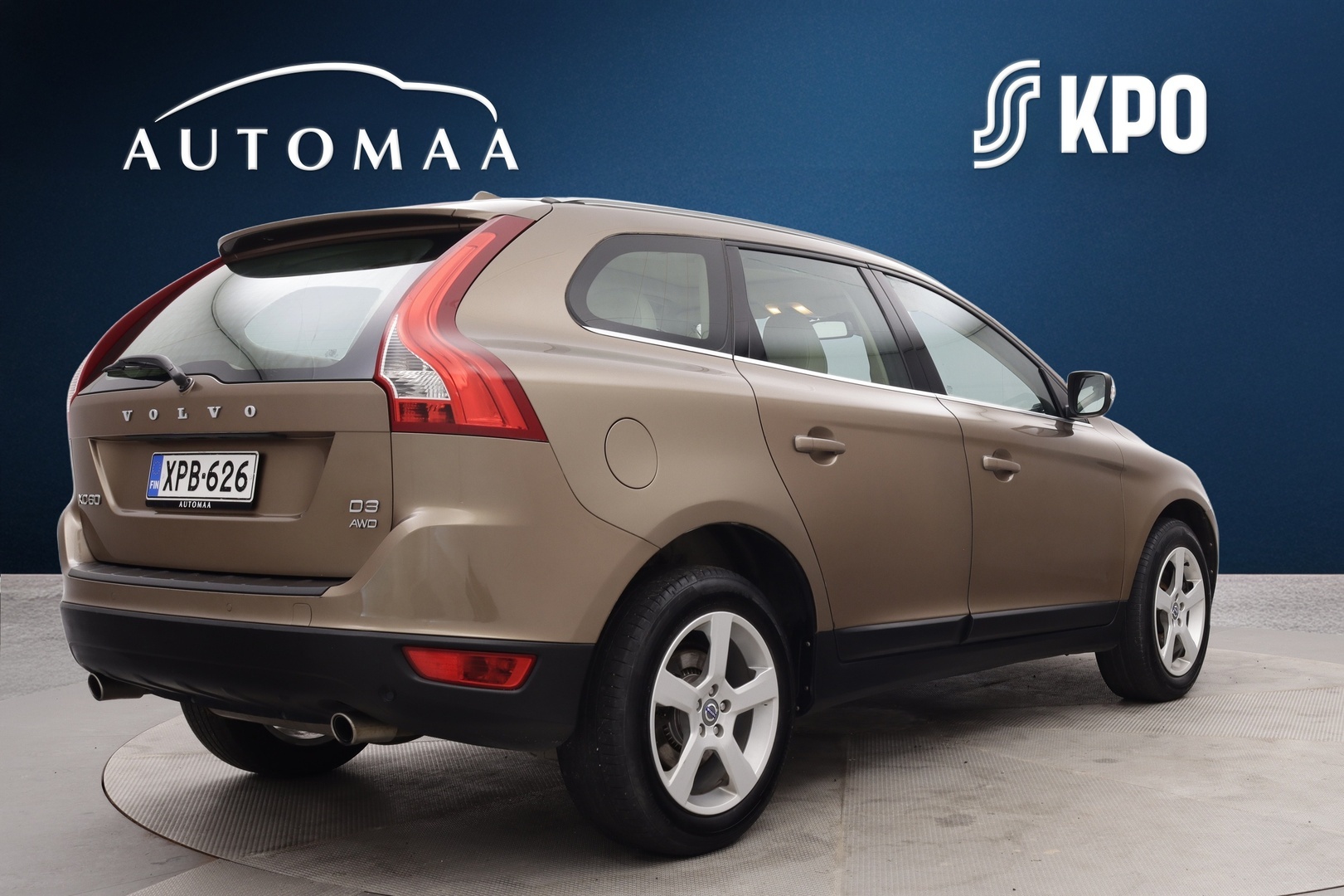 VOLVO XC60 4