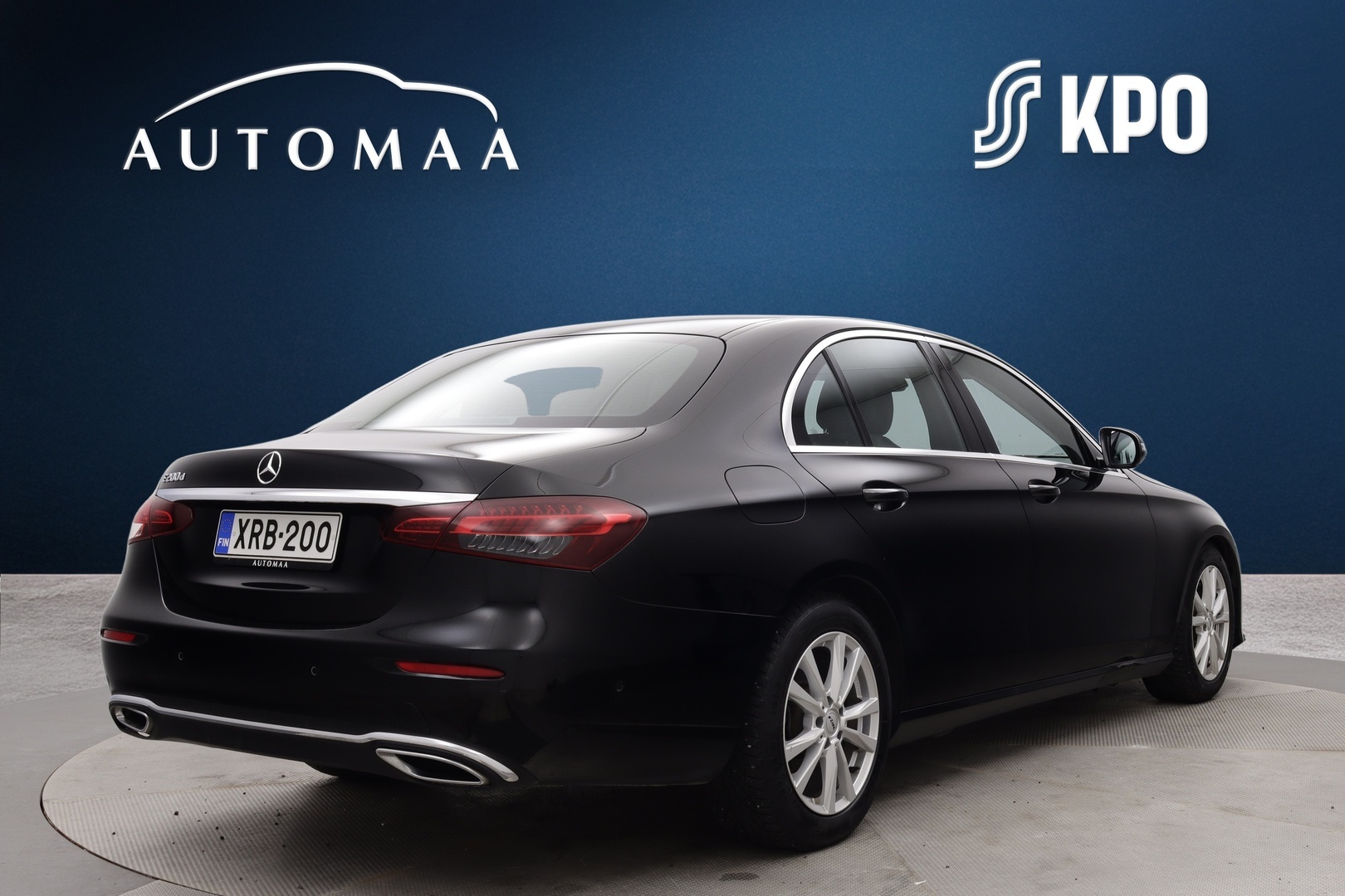 MERCEDES-BENZ E 2022