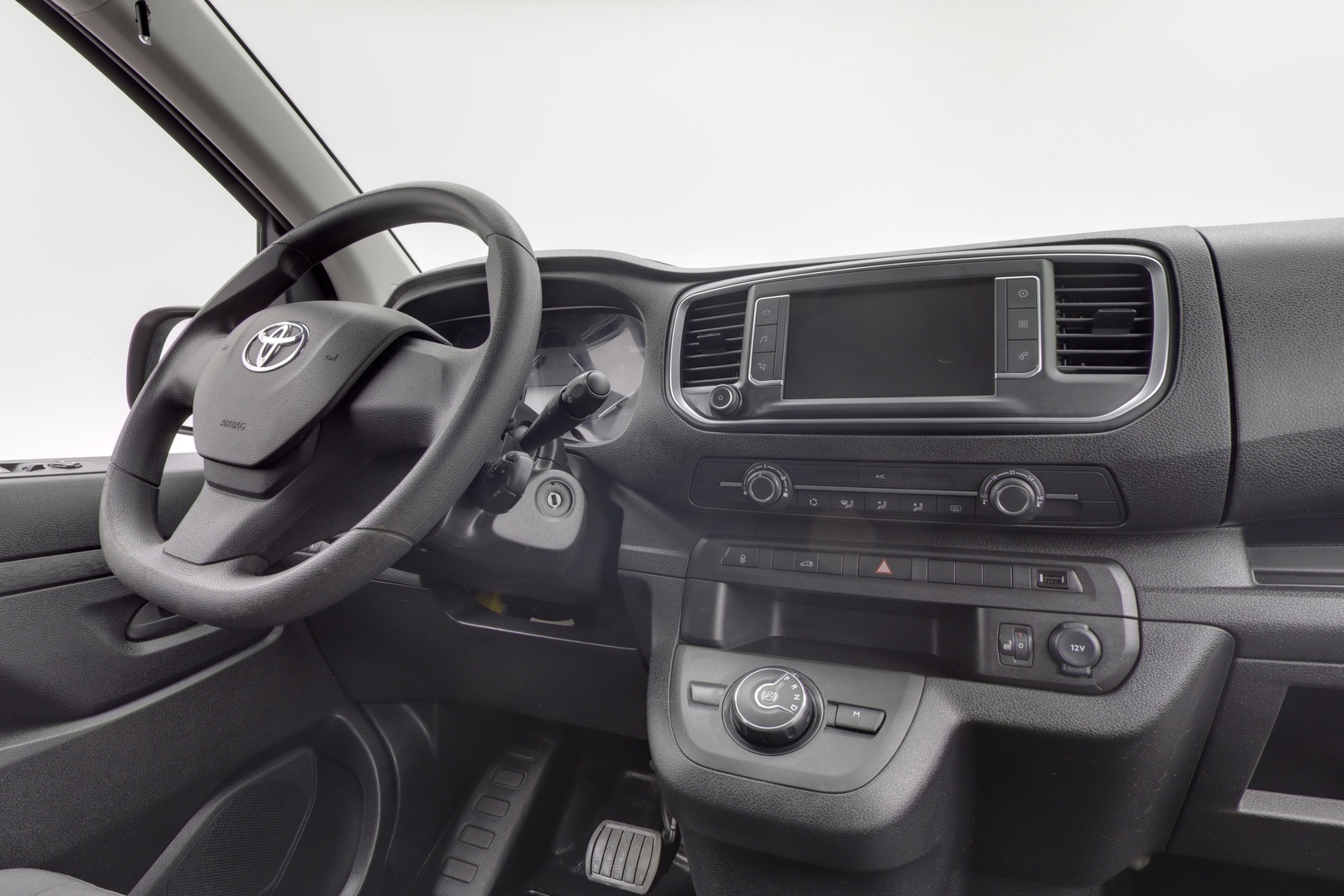 TOYOTA Proace 2024