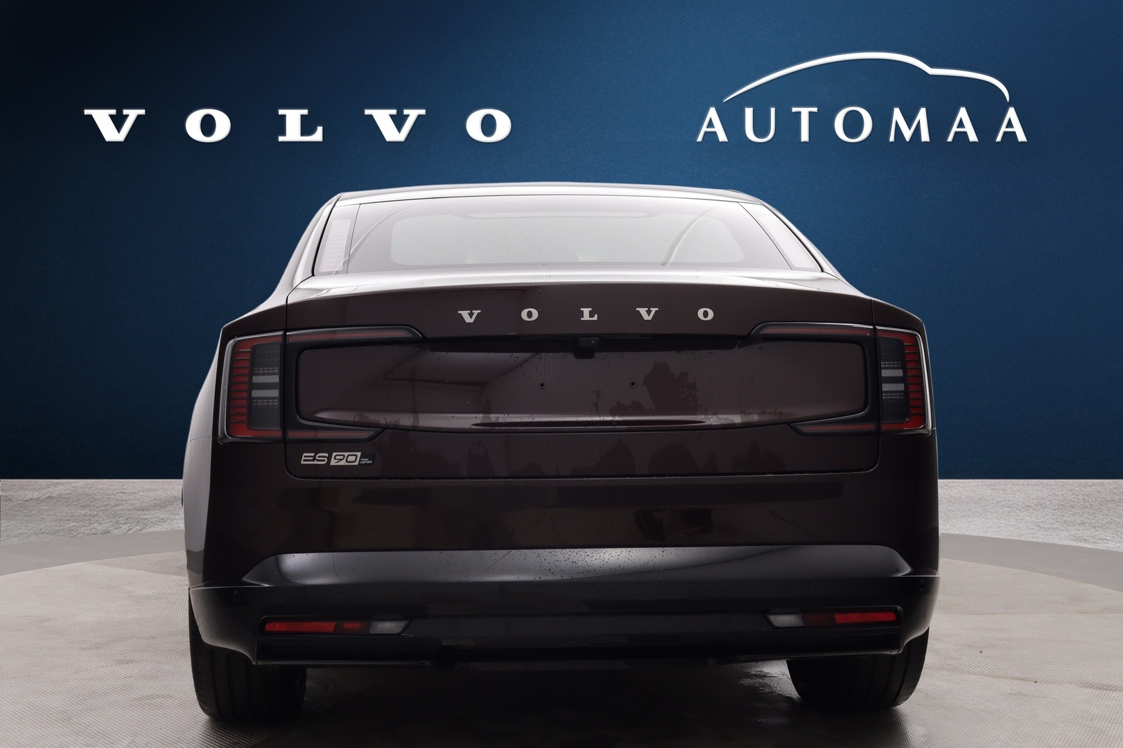 VOLVO ES90 5
