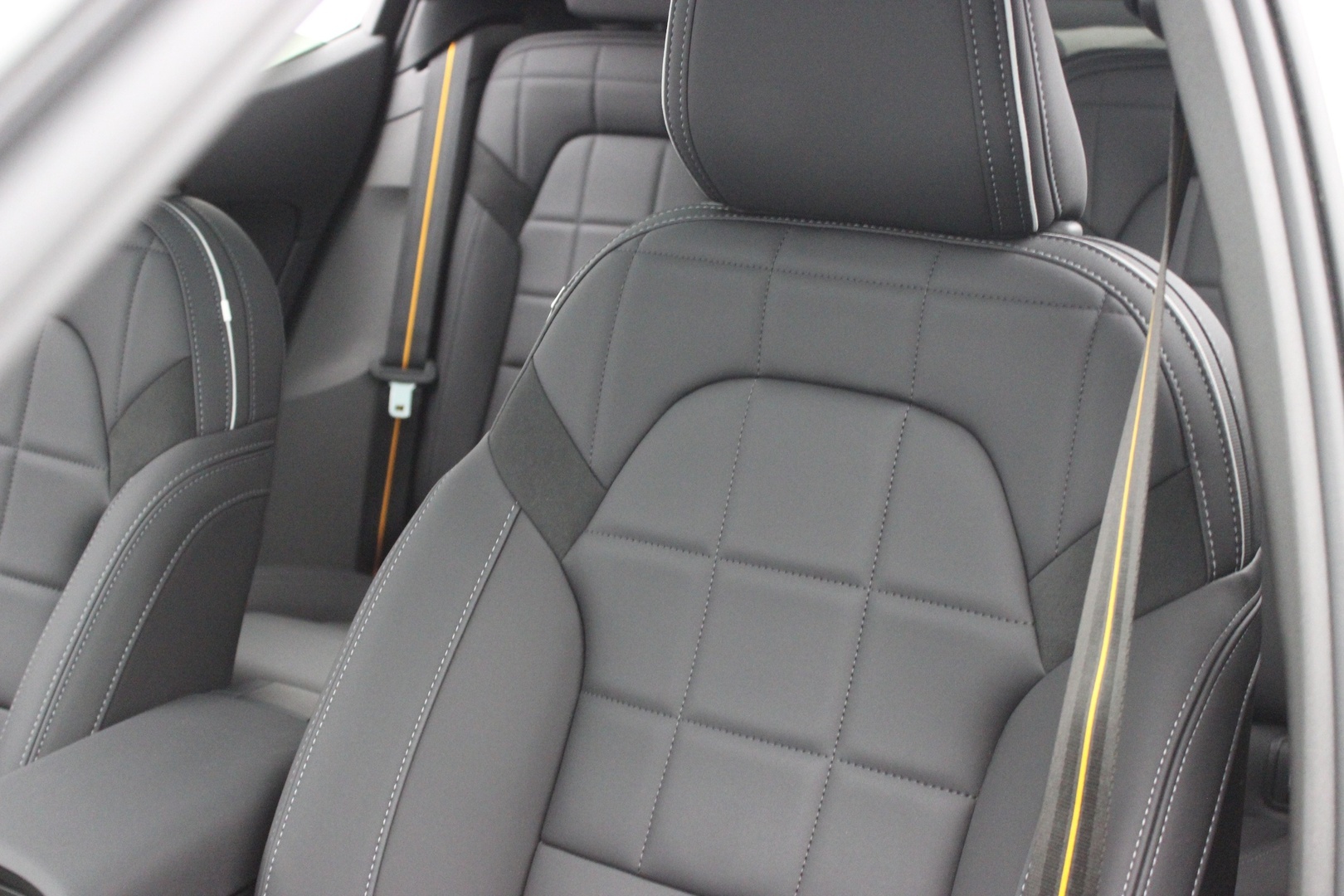 POLESTAR 2 2026