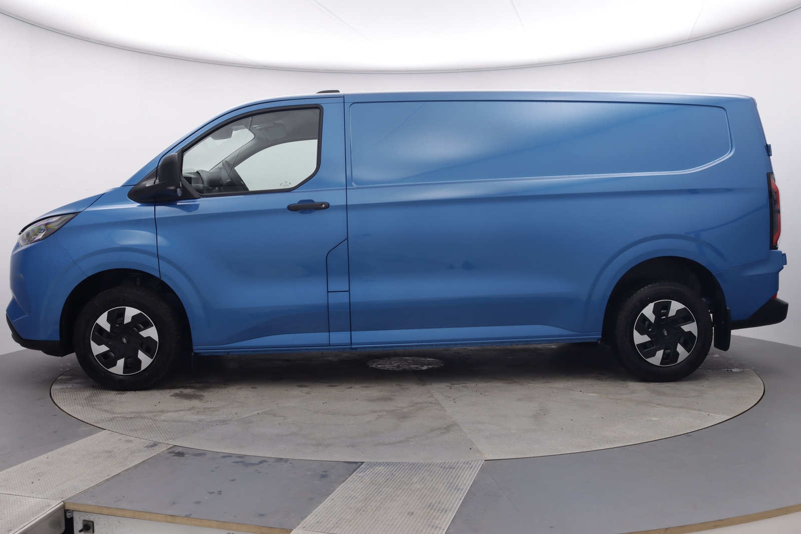 FORD Transit Custom 8