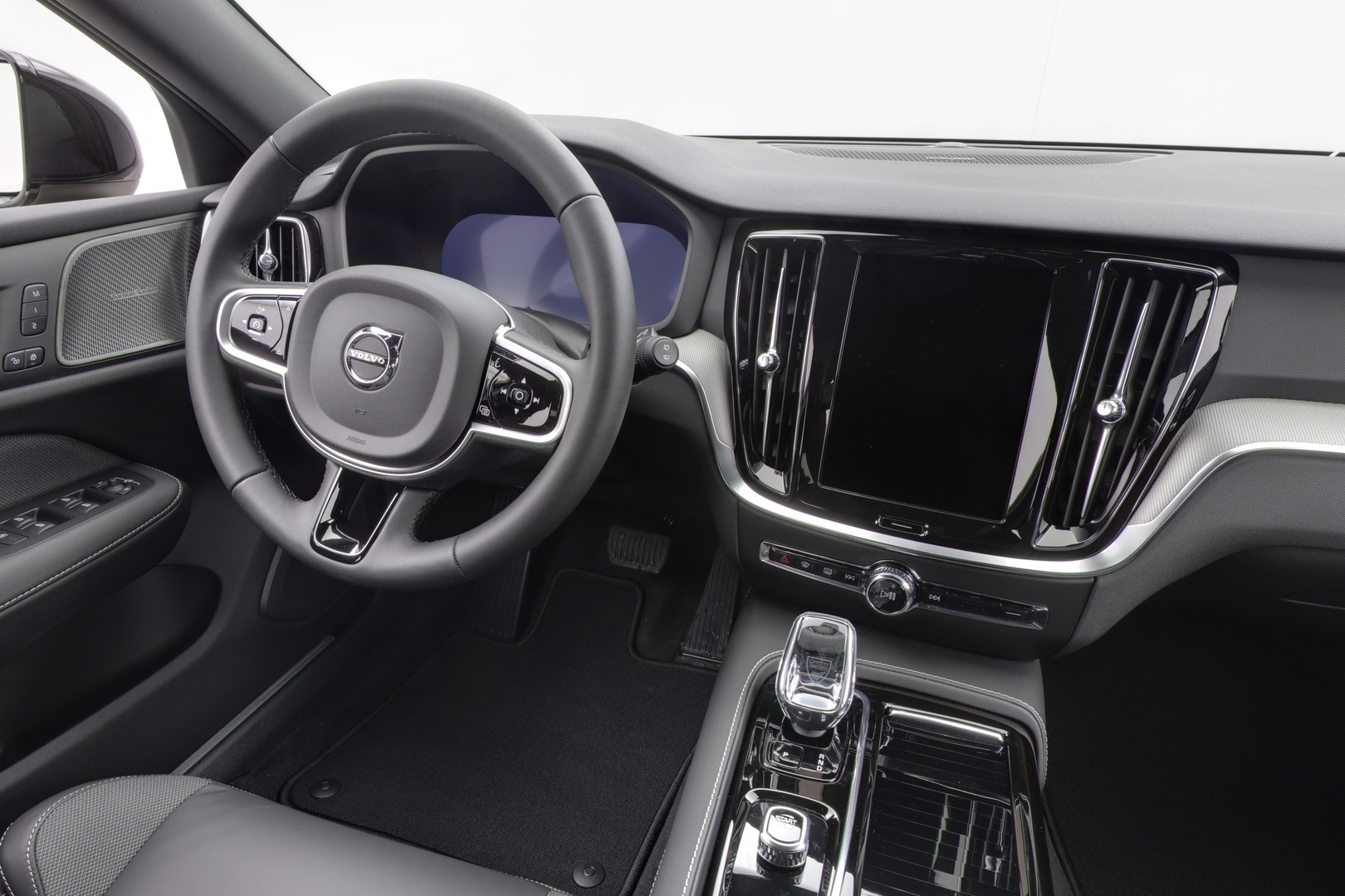 VOLVO V60 2026