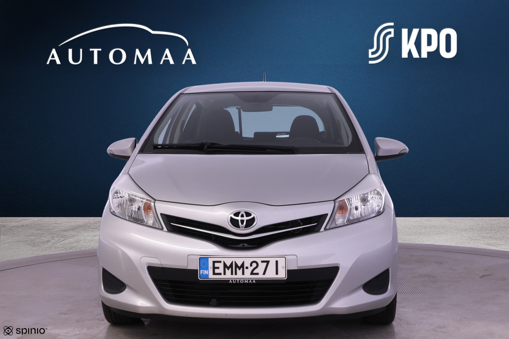 TOYOTA Yaris 2013