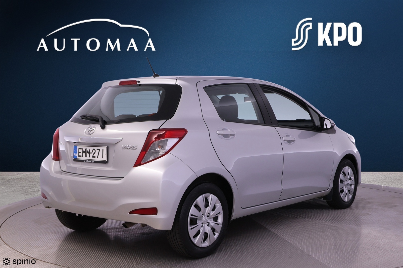 TOYOTA Yaris 2013