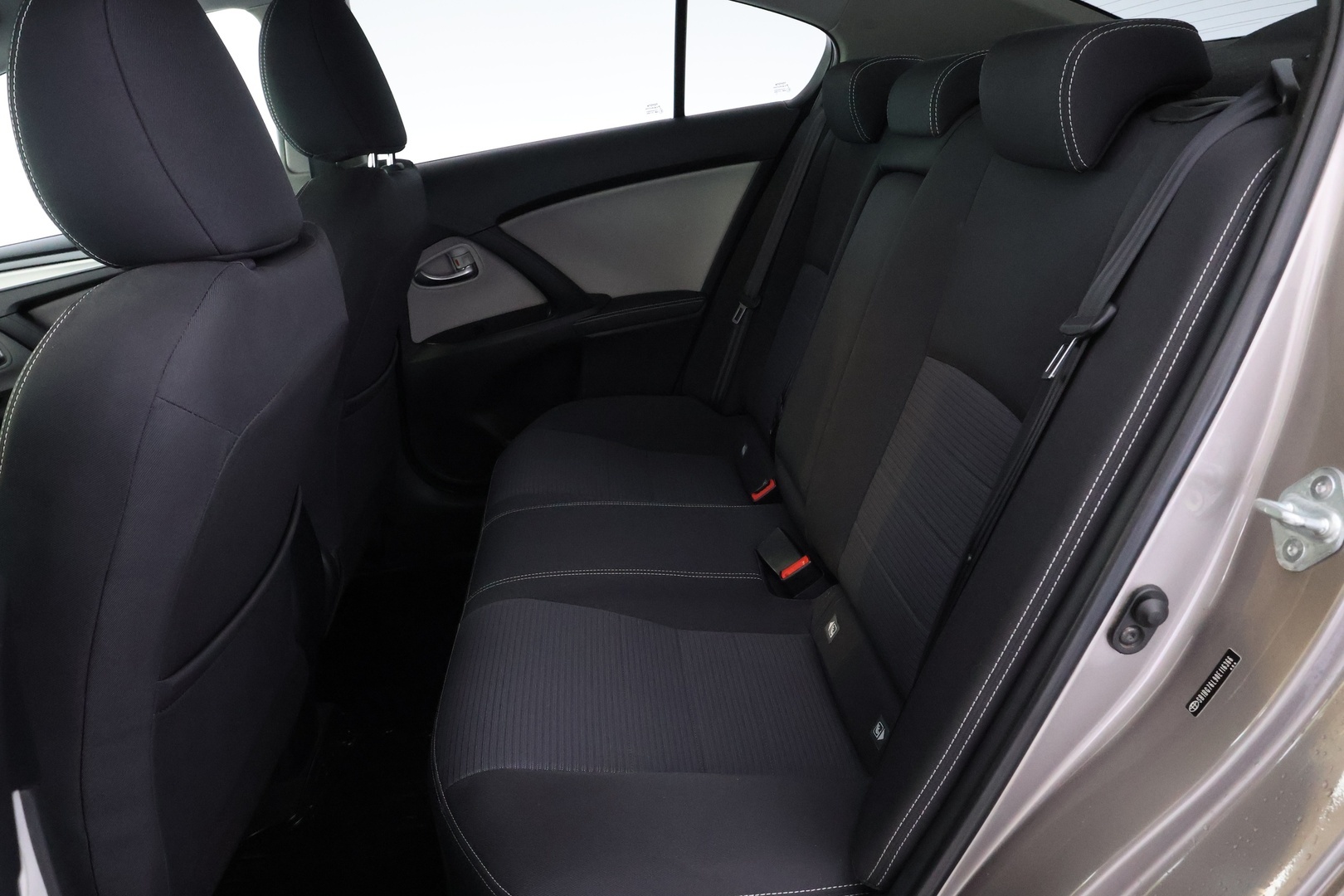 TOYOTA Avensis 2016