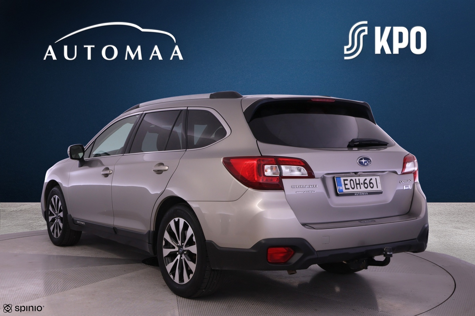 SUBARU Outback 2016