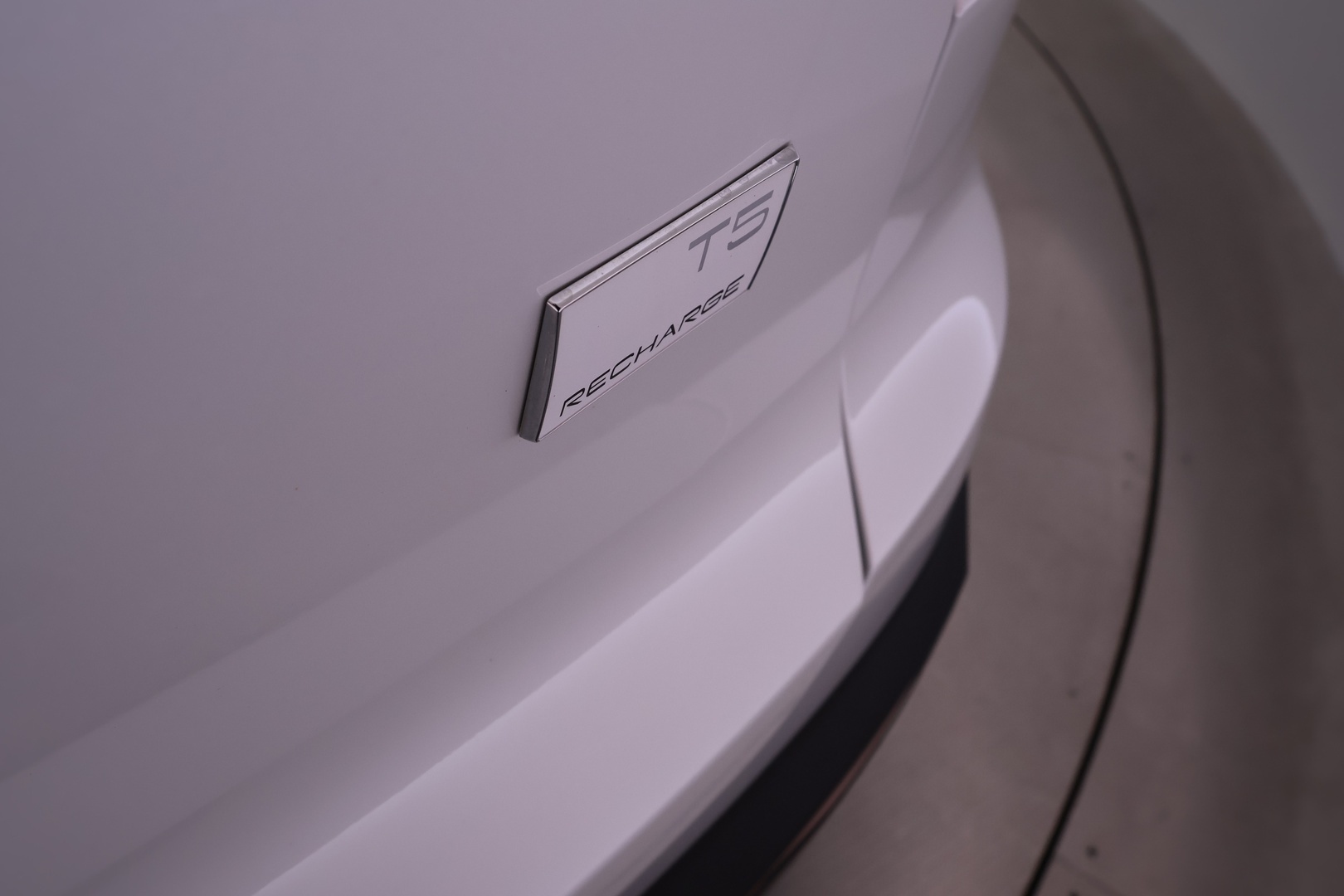 VOLVO XC40 2021