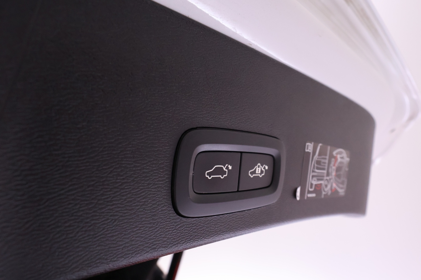 VOLVO XC40 2021