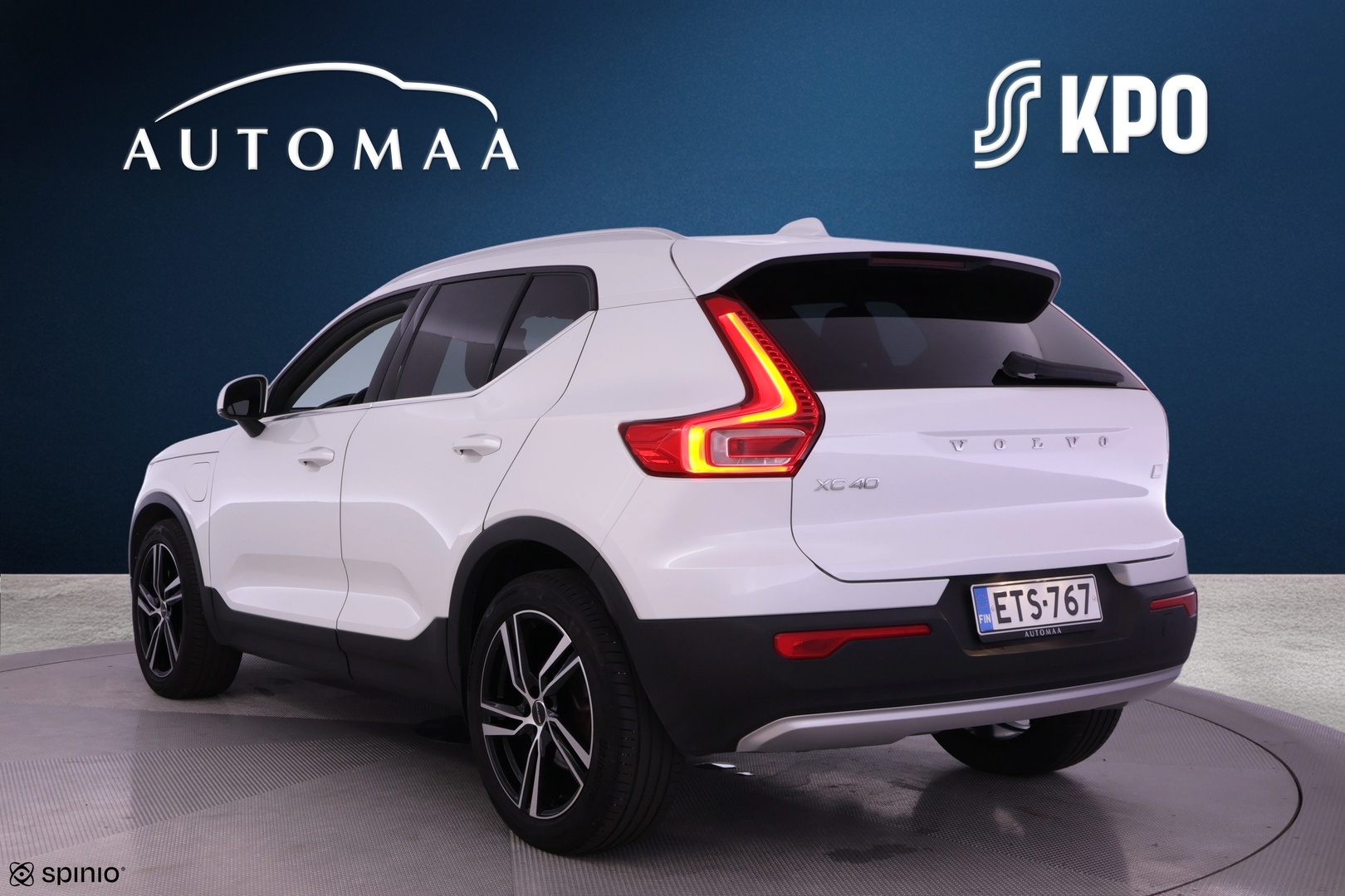 VOLVO XC40 2021